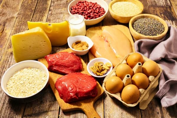 Des aliments plein de protéines pour lutter contre la rétention d'eau