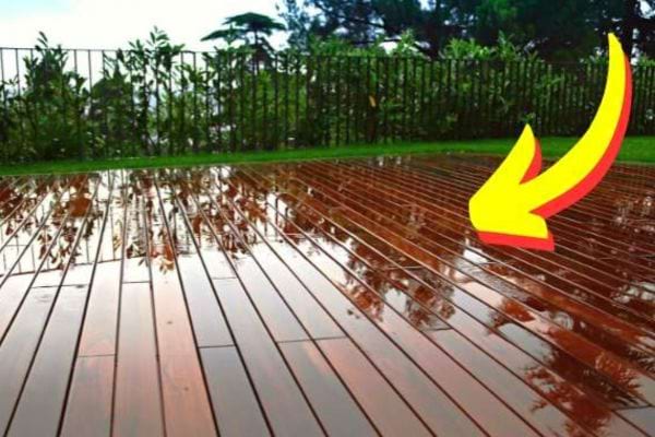 une terrasse en composite mouillée