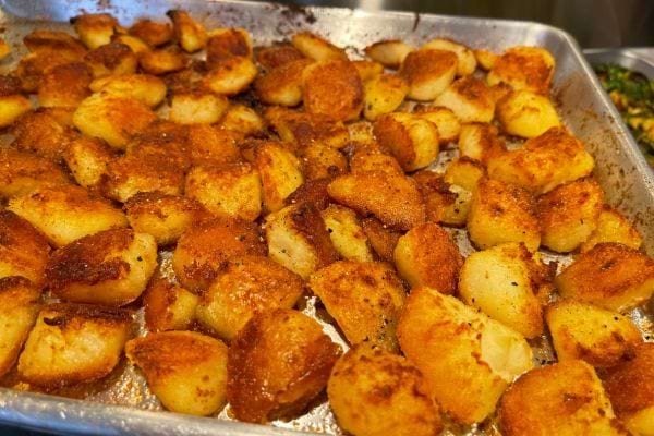 Des pommes de terre au four