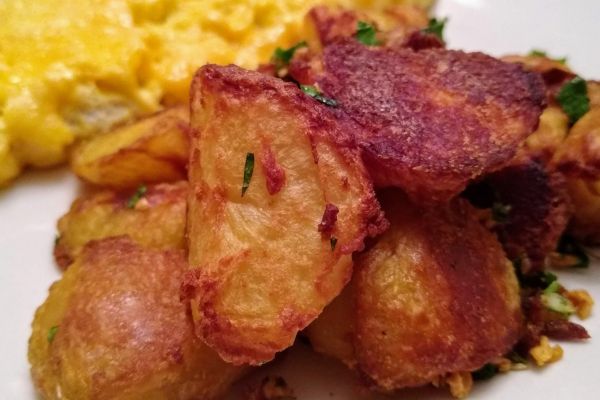 Pommes de Terre au Four Croustillantes : Recette Facile et Rapide.