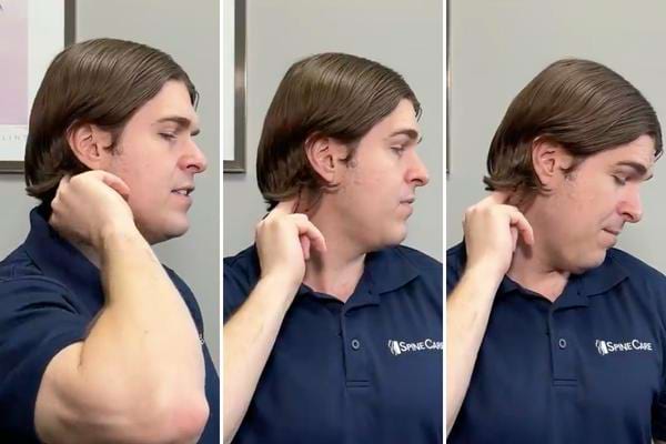 Un auto-massage du cou en tournant la tête pour éliminer la migraine.