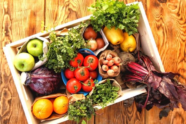 Une barquette remplie de fruits&légumes 