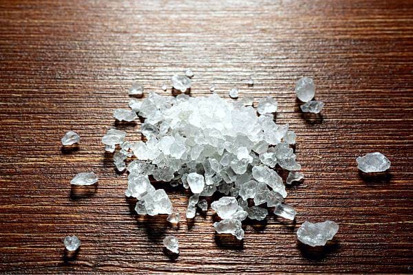 Plusieurs cristaux de mer 