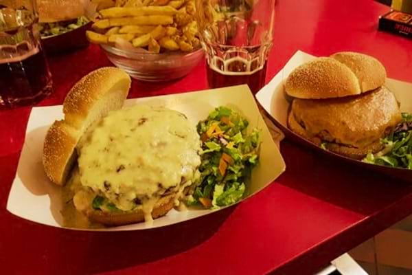 Des hamburgers que l'on peut manger gratuitement