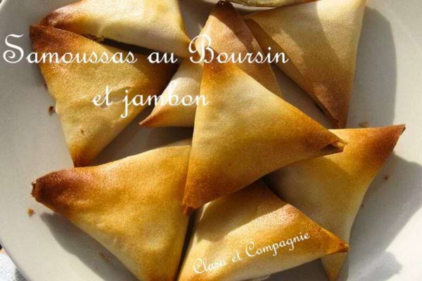Des Samossas jambon Boursin dans une assiette 
