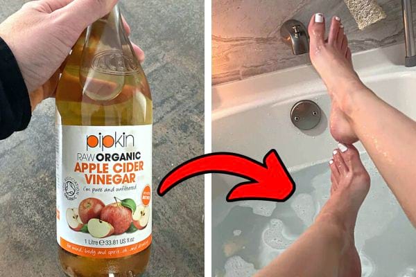 Une personne tenant une bouteille de vinaigre de cidre avec des pieds et du vernis blanc dans un bain
