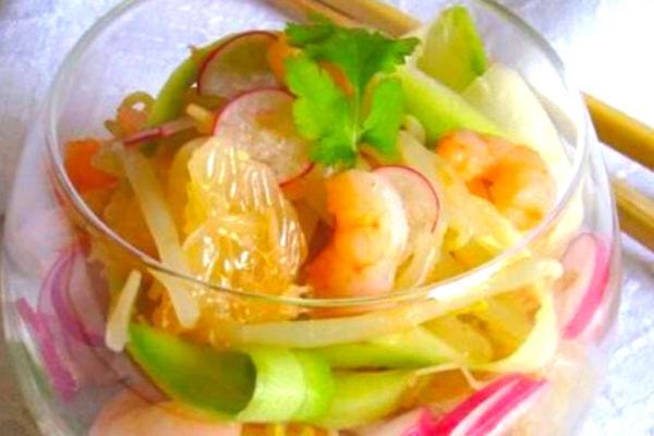 Une Verrine pamplemousse et crevettes