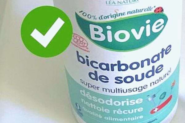 "Bicarbonate de Soude Biovie," recommandé pour les soins naturels.