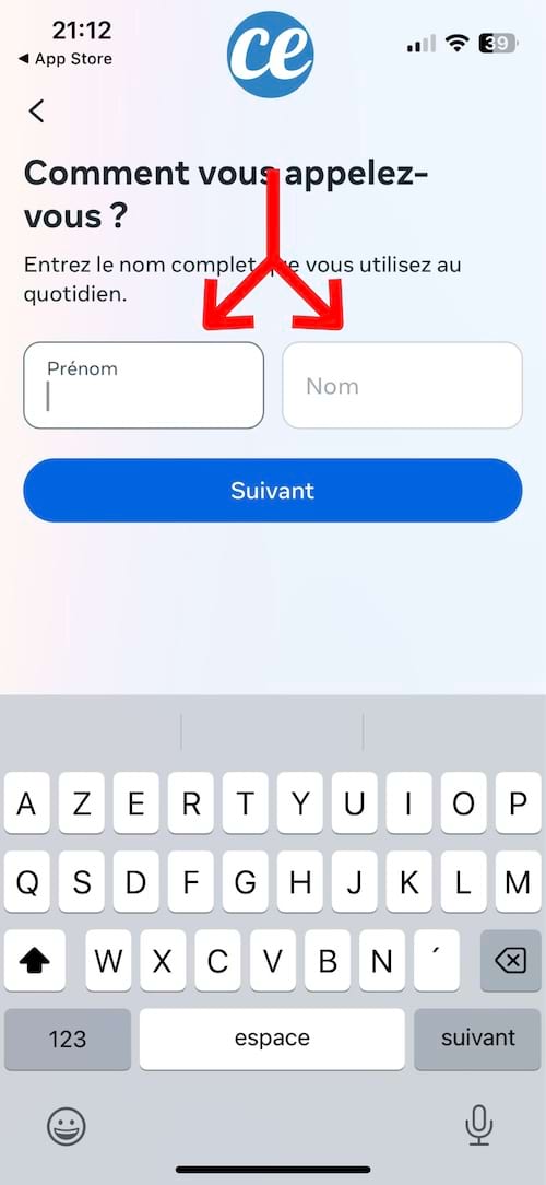 Interface de saisie du prénom et du nom pour l'inscription à Messenger.