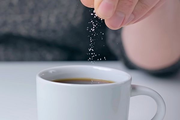Pourquoi Mettre du Sel dans le Café est une Bonne idée