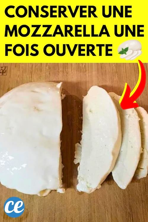 Une mozzarella qui a été ouverte et coupée et l'astuce pour la conserver