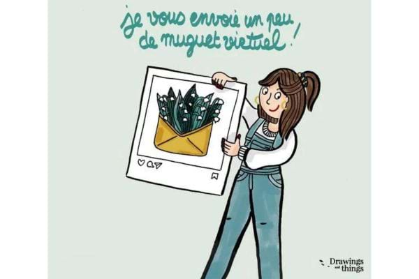 Femme tenant une enveloppe avec du muguet virtuel. Geste de partage numérique.