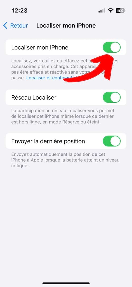 Fonctions de localisation activées, y compris l'envoi de la dernière position.
