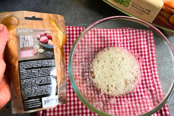 Du blanc d'oeuf déshydraté pour faire monter les blancs en neige