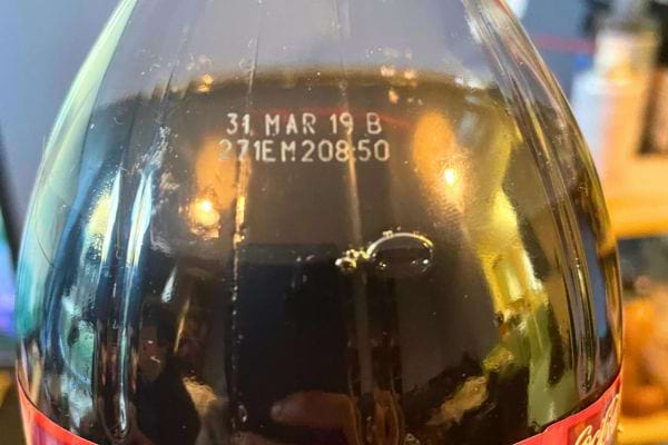 Gros plan date péremption.