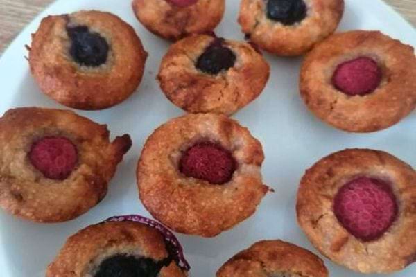 Financiers aux fruits rouges