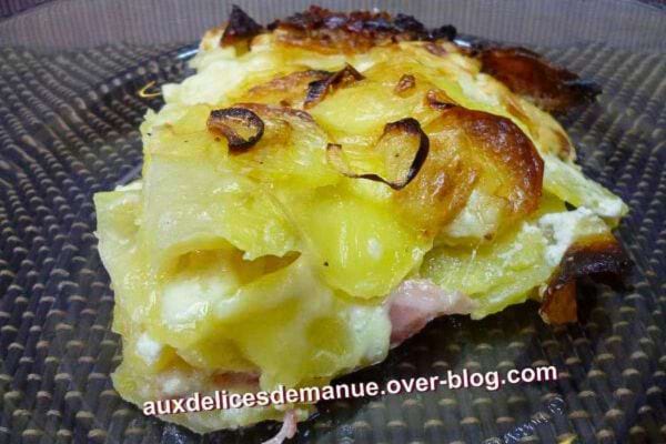 Gratin de raclette avec oignons.