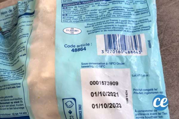 des noix de saint jacques congelés avec une date de péremption dépassée