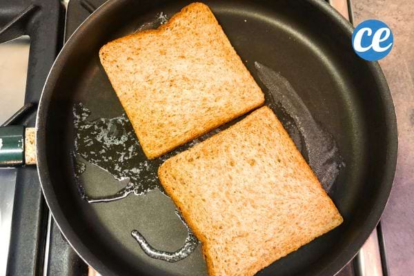 pain de mie toasté à la poêle pour faire un hummer