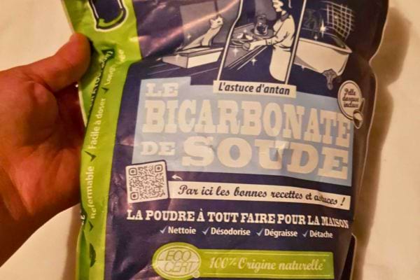 Paquet de bicarbonate de soude.
