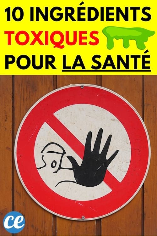 Panneau qui dit stop avec la main d'une personne non réelle