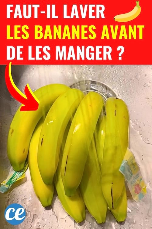 Des bananes qui sont lavées dans l'évier de la cuisine