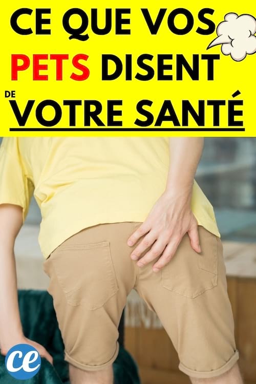 Un homme avec une main sur ses fesses 