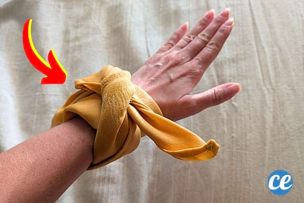 Un ruban sur le poignée mouillé pour lutter contre la chaleur