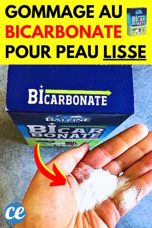 Une main avec du bicarbonate de soude pour une peau douce sur le visage