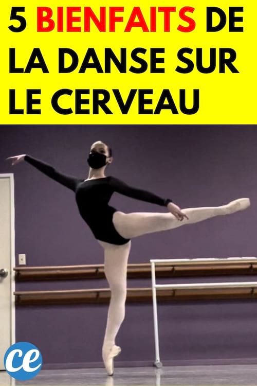 Une femme avec un masque noir qui fait du balet