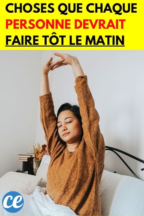 Femme poussant ses bras vers le haut