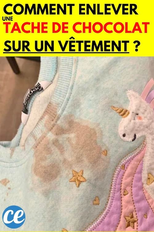 Tâche de chocolat sur le pyjama d'une enfant 