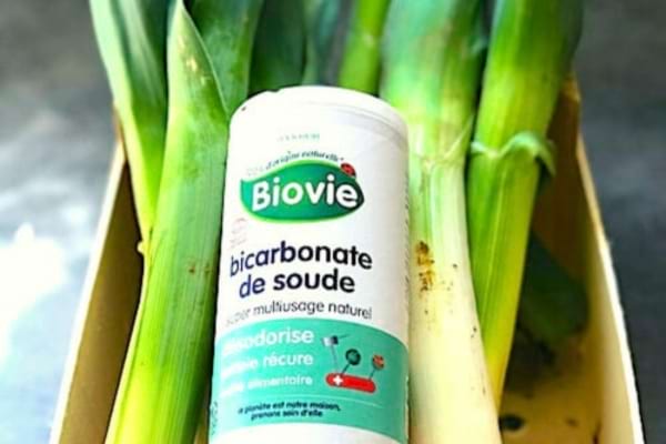 Des poireaux avec du bicarbonate de soude pour garder la couleur