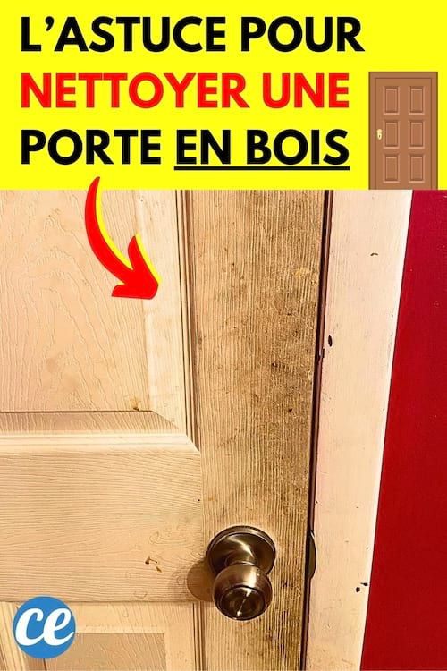 Une porte en bois très sale qui a besoin d'être nettoyée avec du vinaigre blanc