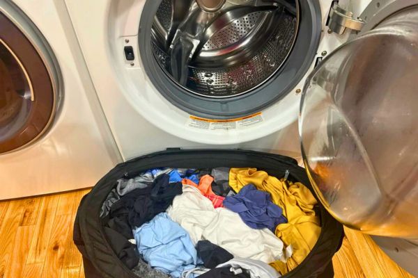 Machine à Laver : Comment Éviter Que le Linge Sorte Tout Froissé