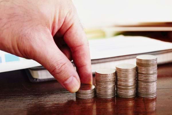 Passage de relais symbolisant la réussite.