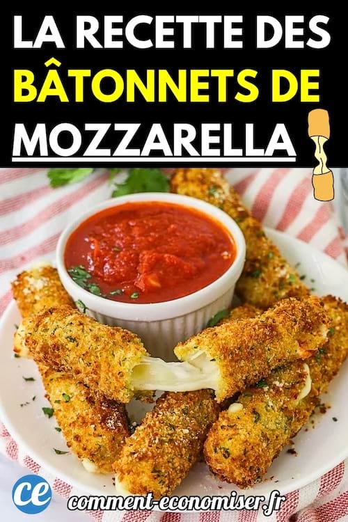 Assiette remplie de bâtonnets de mozzarella panés dorés, avec un fromage fondant à l’intérieur, servie avec un ramequin de sauce tomate rouge au centre.