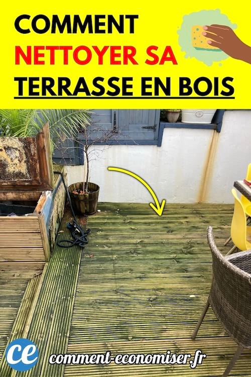 Terrasse en bois verdie par les intempéries.