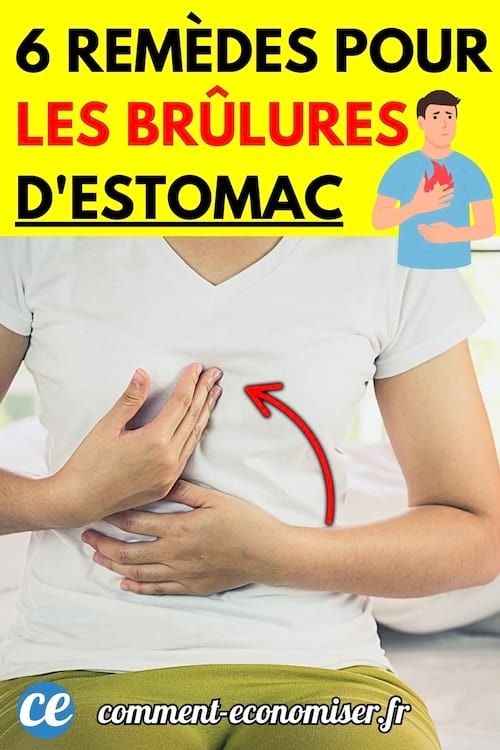 Personne habillée en blanc assise, main sur le haut de l’abdomen pour illustrer une brûlure d’estomac.