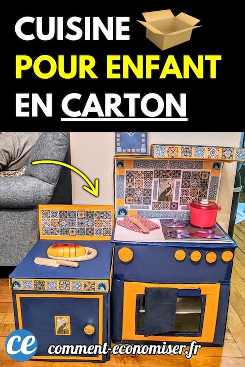 Cuisine miniature pour enfant fabriquée en carton, décorée avec des motifs colorés.
