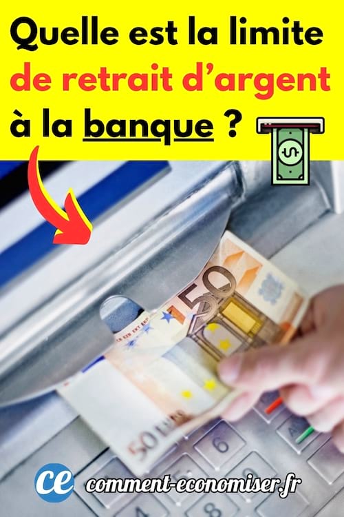 Une personne qui sort beaucoup d'argent d'un distributeur de banque