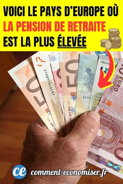 une personne âgée tient des billets en euros dans sa main