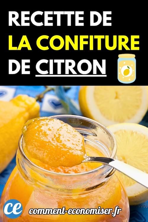 Un pot de confiture au citron bien rempli avec une cuillère en train de prélever une portion.