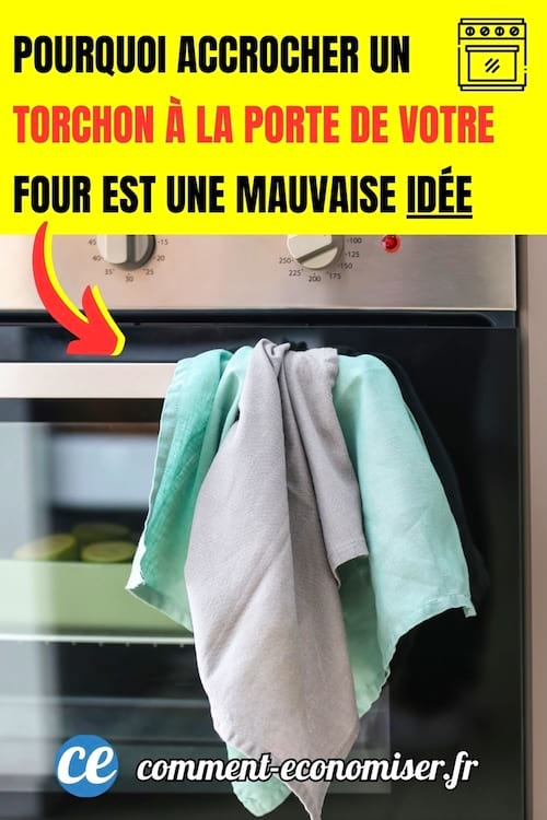 des torchons accrochés à la porte du four