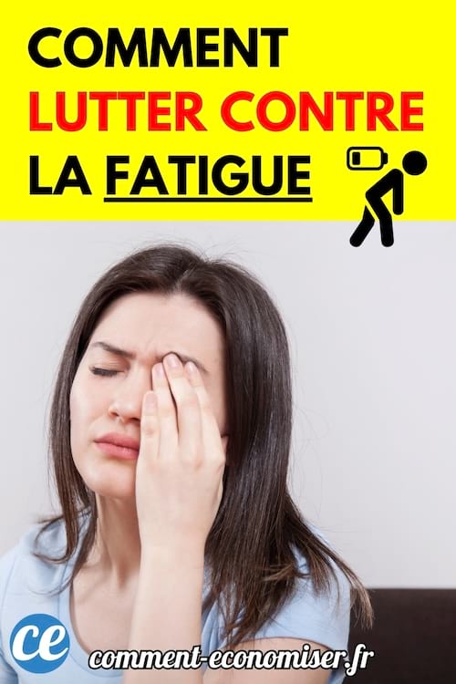 Femme fatiguée se frottant les yeux, l'air épuisé.