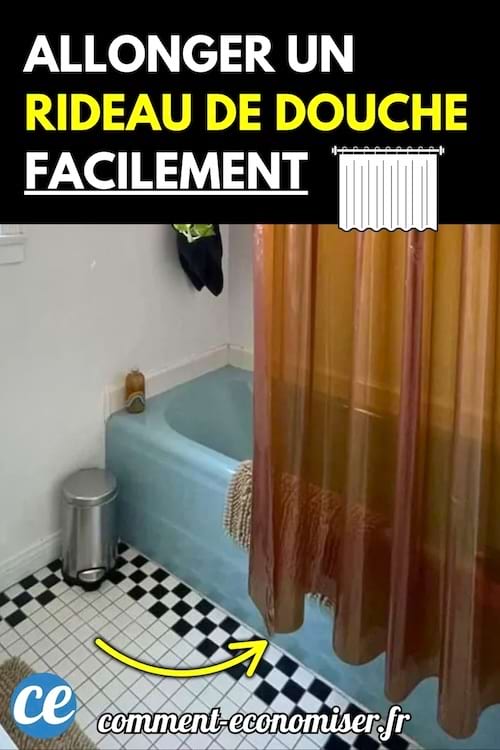 Rideau de douche marron transparent installé au-dessus d'une baignoire bleue dans une salle de bain avec carrelage noir et blanc.