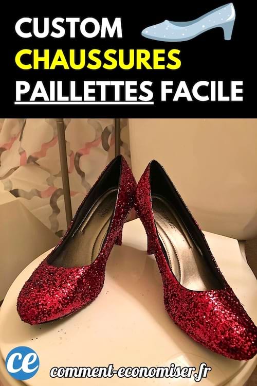Paire d’escarpins rouges recouverts de paillettes posés sur un sol de salle de bain.