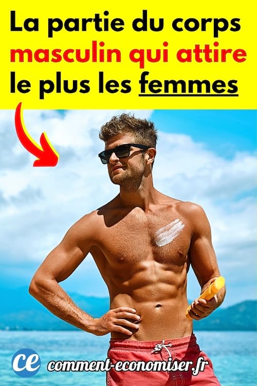 Un homme en maillot de bain à la plage avec son torse