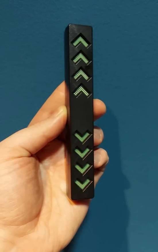 une boite à cigare noire