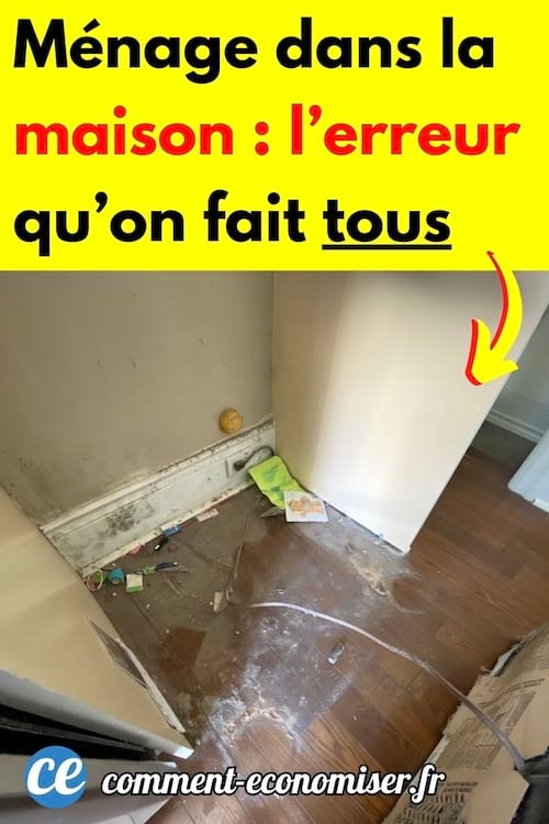 un sol très sale derrière un frigo